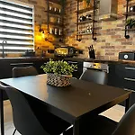 公寓 Trendy Seaside Escape 2 Bedroom Penthouse 马尔萨斯卡拉
