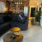 Trendy Seaside Escape 2 Bedroom Penthouse 公寓 马尔萨斯卡拉
