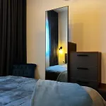 Trendy Seaside Escape 2 Bedroom Penthouse 公寓 *