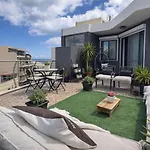 公寓 Trendy Seaside Escape 2 Bedroom Penthouse *