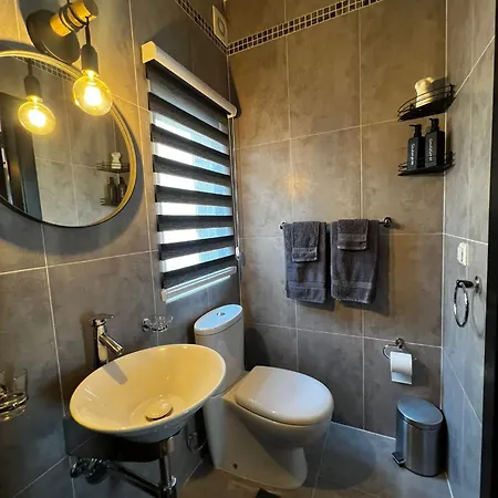 Apartament Trendy Seaside Escape 2 Bedroom Penthouse *