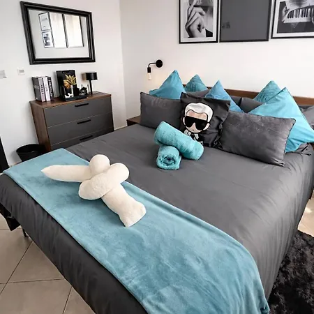 公寓 Trendy Seaside Escape 2 Bedroom Penthouse *