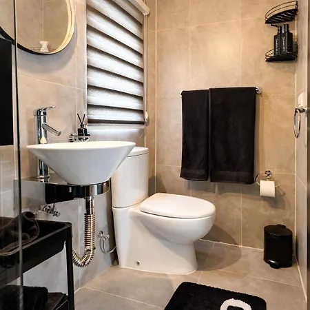 Apartamento Trendy Seaside Escape 2 Bedroom Penthouse *