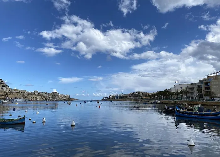 Daire Trendy Seaside Escape 2 Bedroom Penthouse Marsaskala