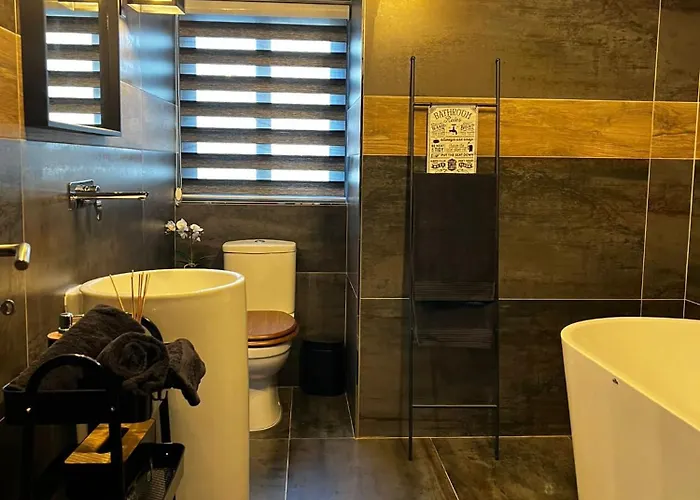 Trendy Seaside Escape 2 Bedroom Penthouse